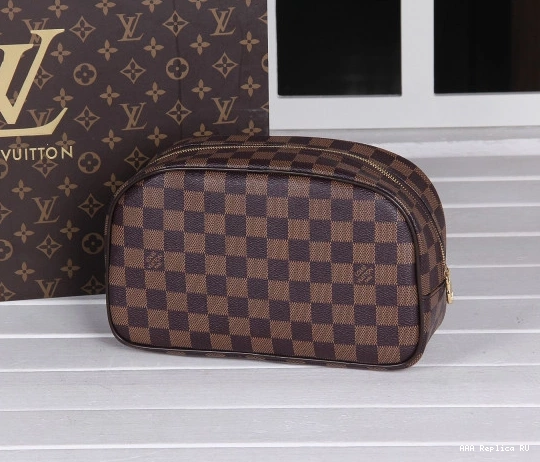 Aaa replica bags BAG LOUIS VUITTON TOILETRY 0823